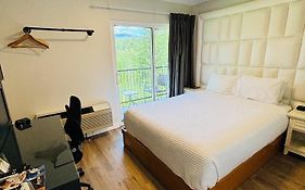 Hotel Civilia Lakeside By Civilia Golf Retreat